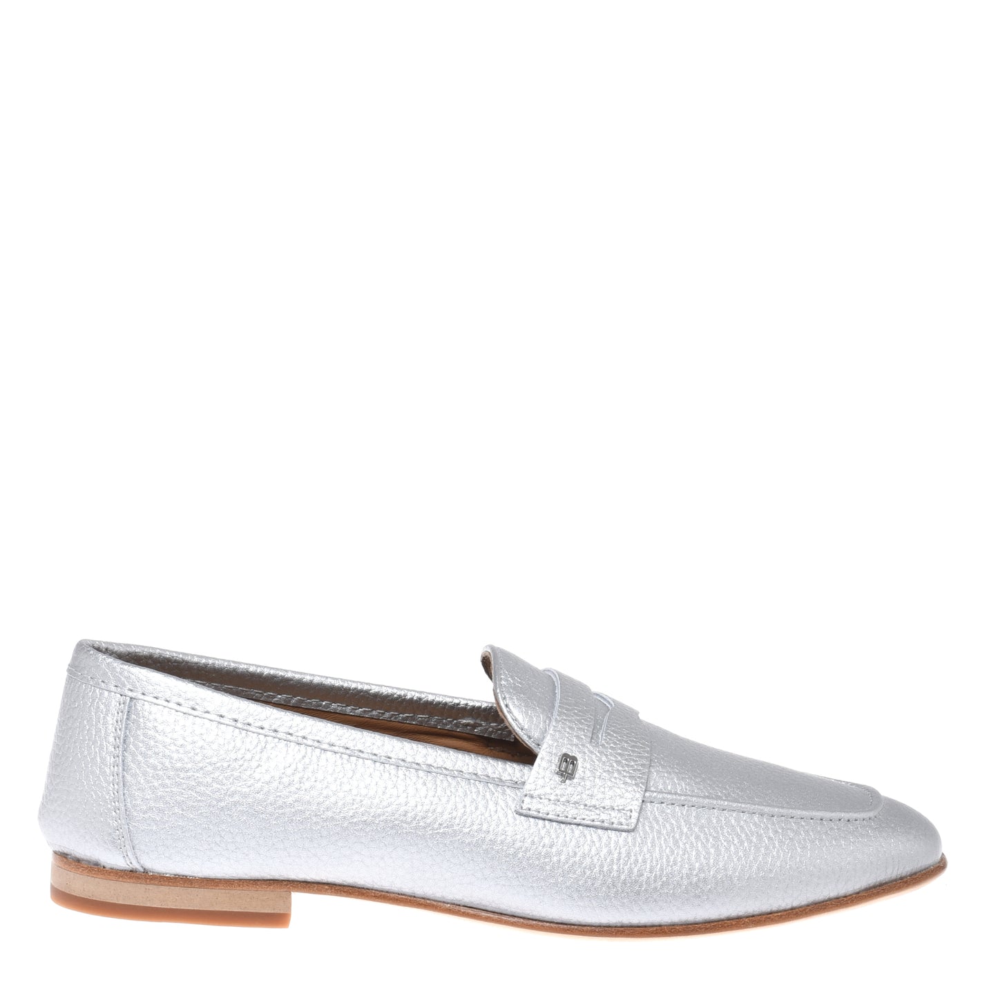 Silver laminated grained leather loafer