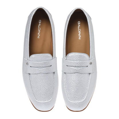 Silver laminated grained leather loafer