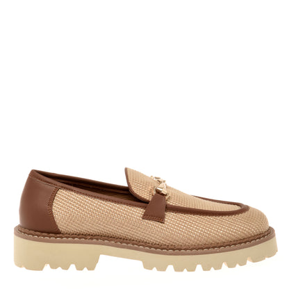 Beige canvas loafer