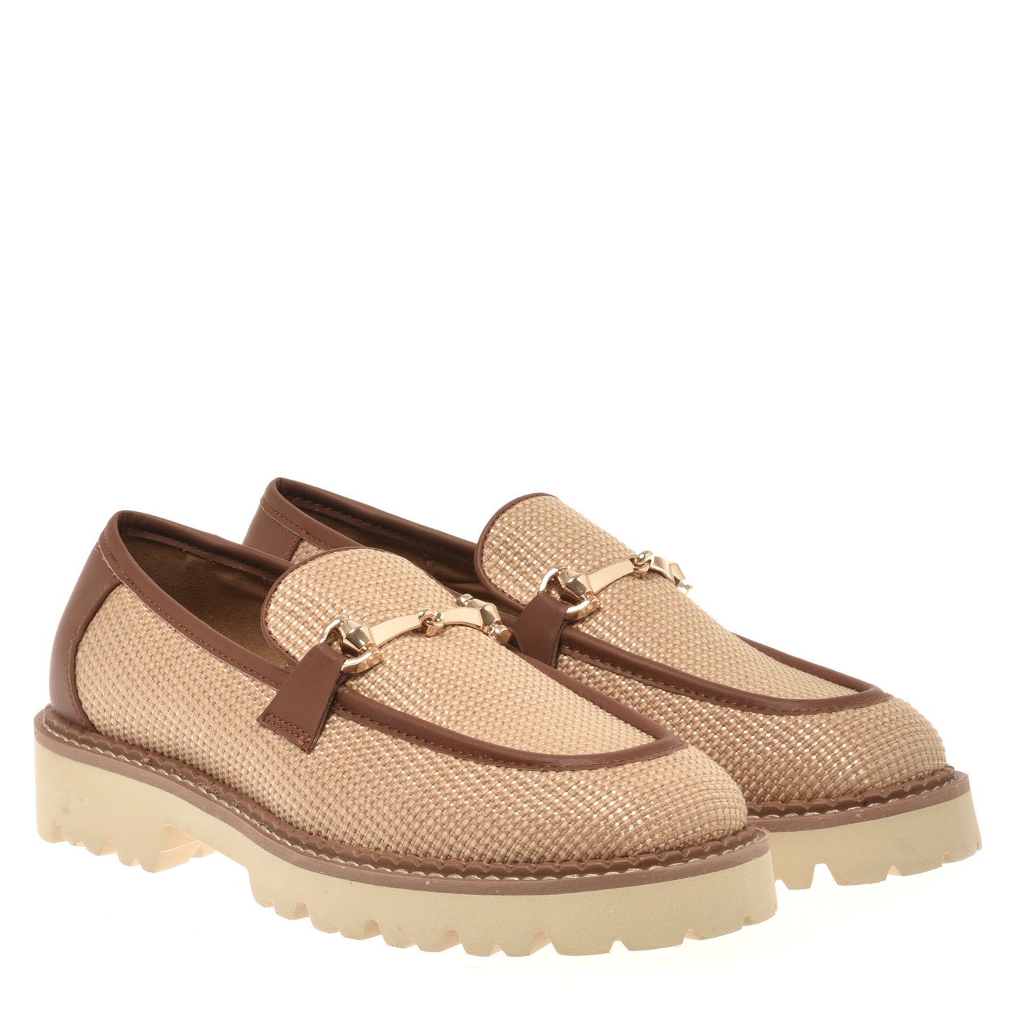 Beige canvas loafer