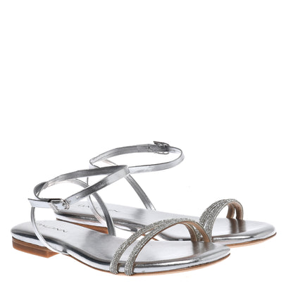 Sandale avec strass en éco-nappa laminé argent