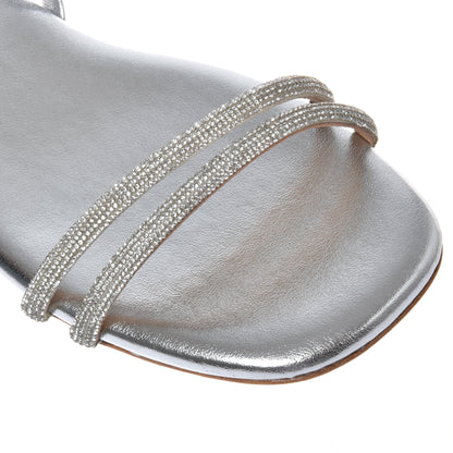 Sandale avec strass en éco-nappa laminé argent