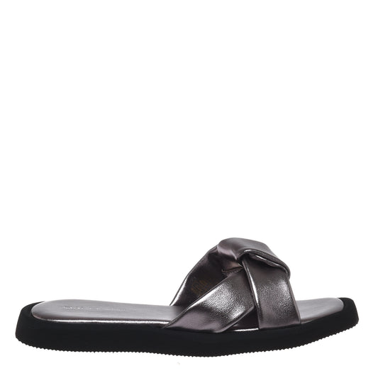 Mule en éco-nappa laminé gris
