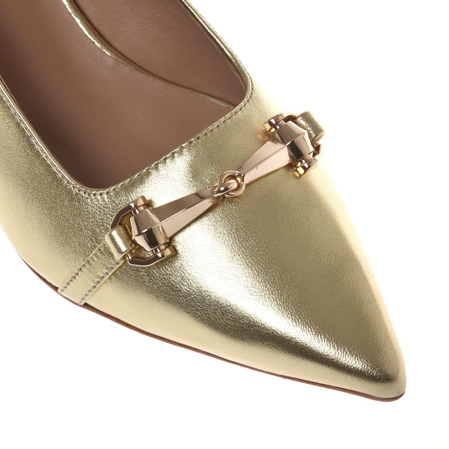 Slingback in pelle verniciata effetto specchio oro chiaro