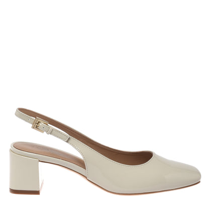 Slingback en vernis blanc cassé