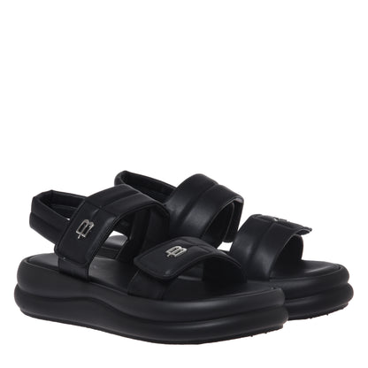Sandalo in similpelle nera