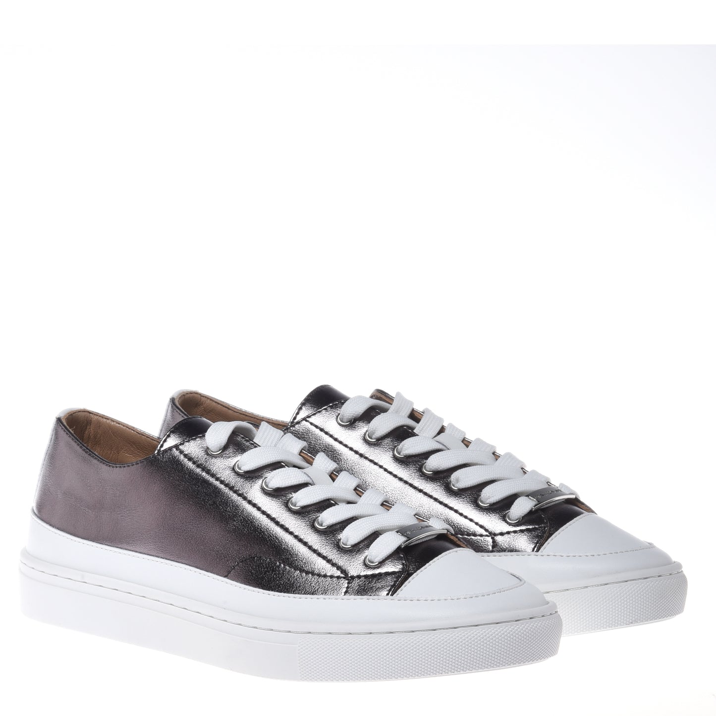 Grey laminated nappa leather sneaker