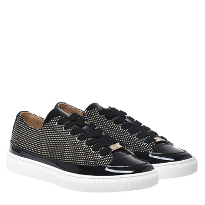 Sneaker à clous en cuir verni et raphia noir