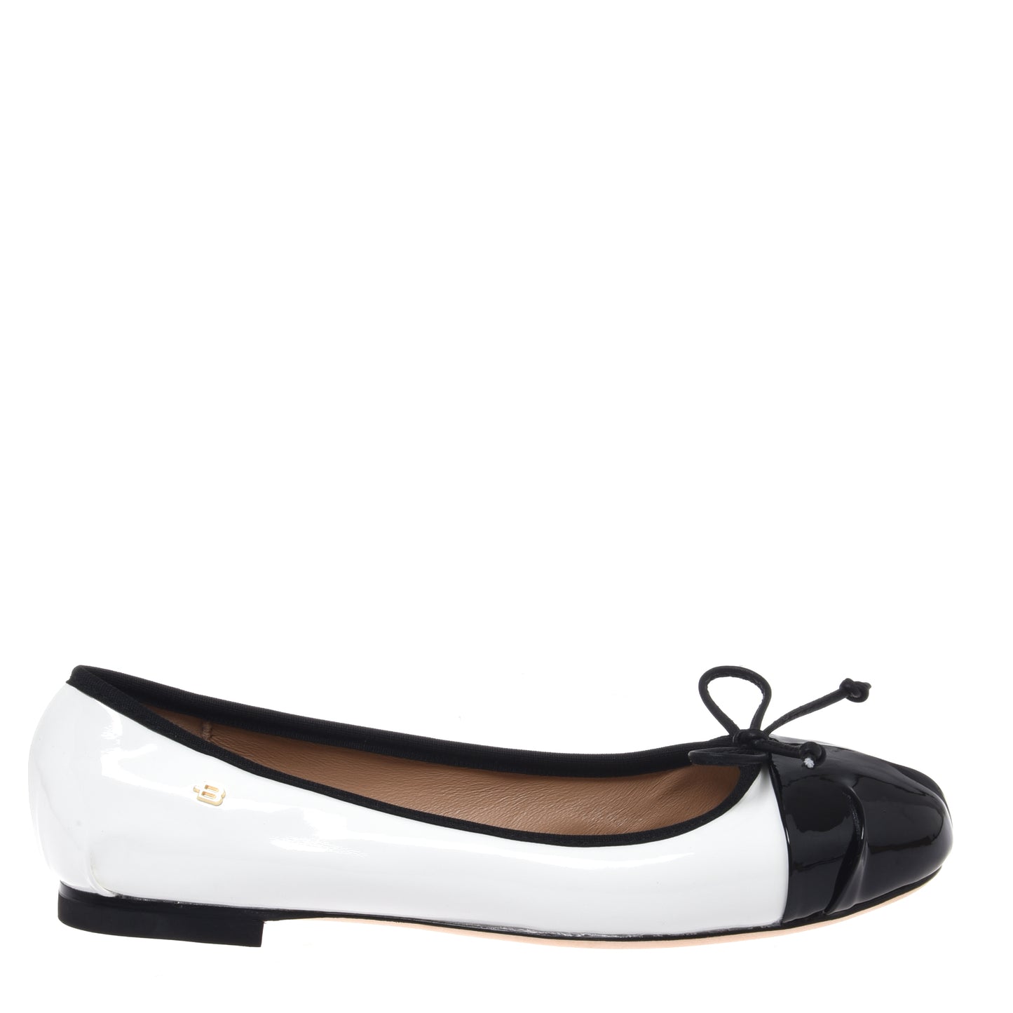 Ballerine en cuir verni noir et blanc
