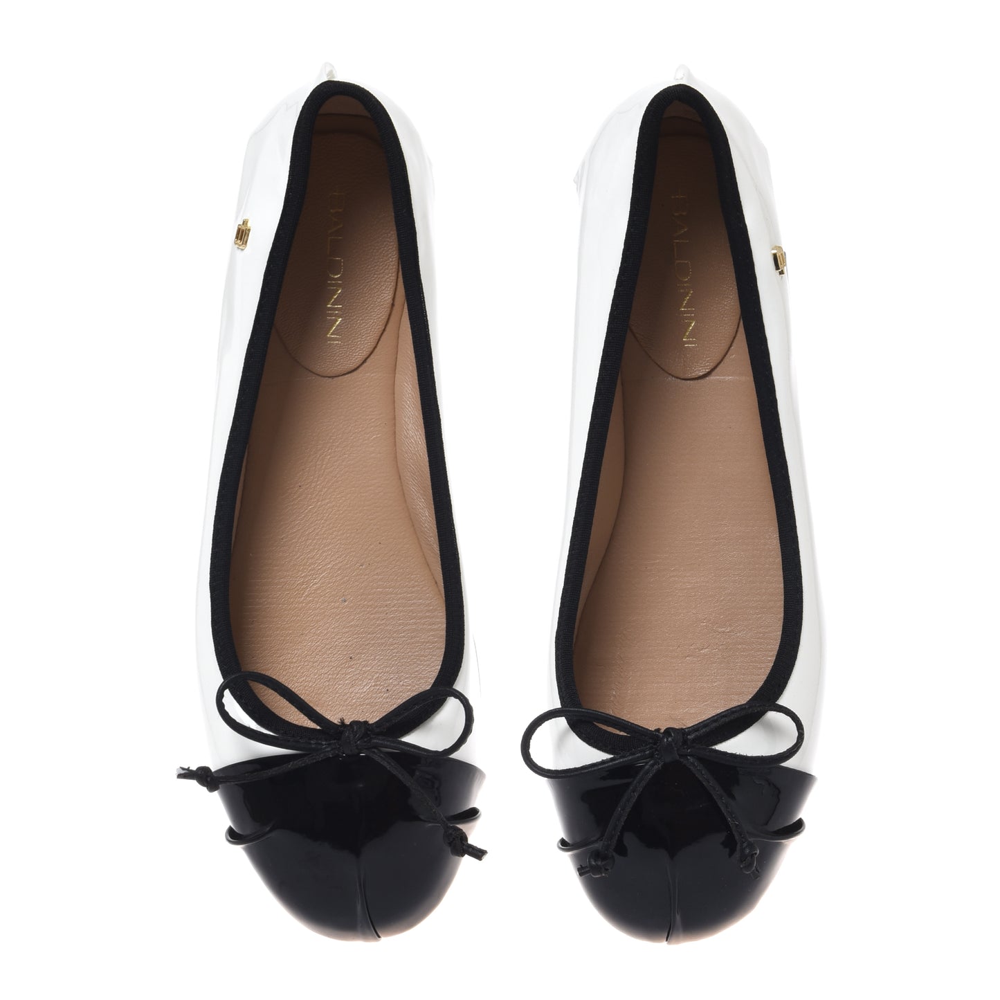 Ballerine en cuir verni noir et blanc