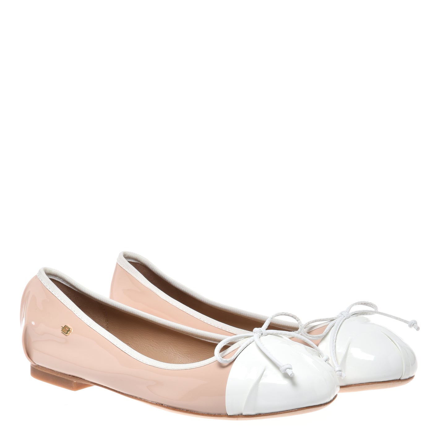 White and nude patent leather ballerina flats