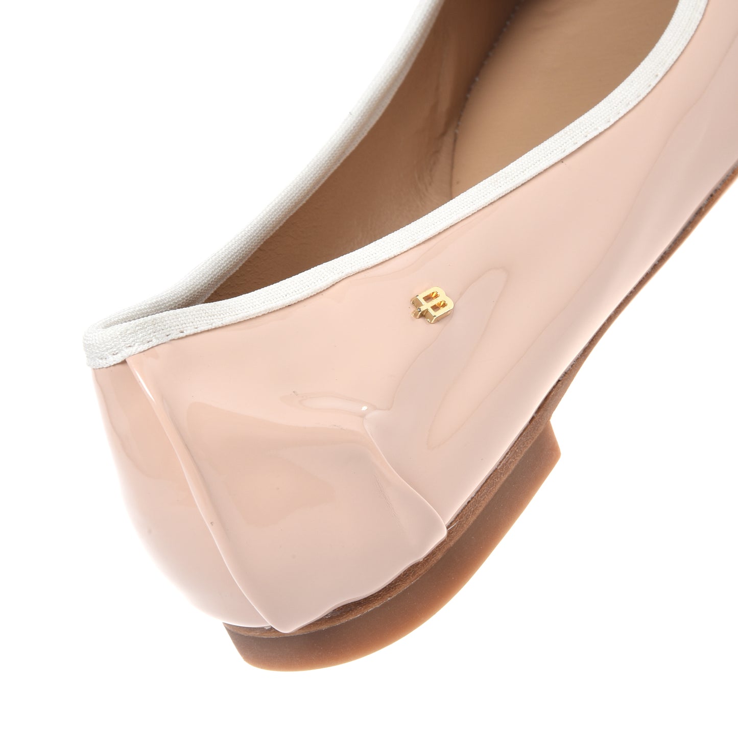 White and nude patent leather ballerina flats