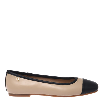 Ballerine en cuir noir et nude