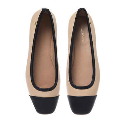 Ballerine en cuir noir et nude