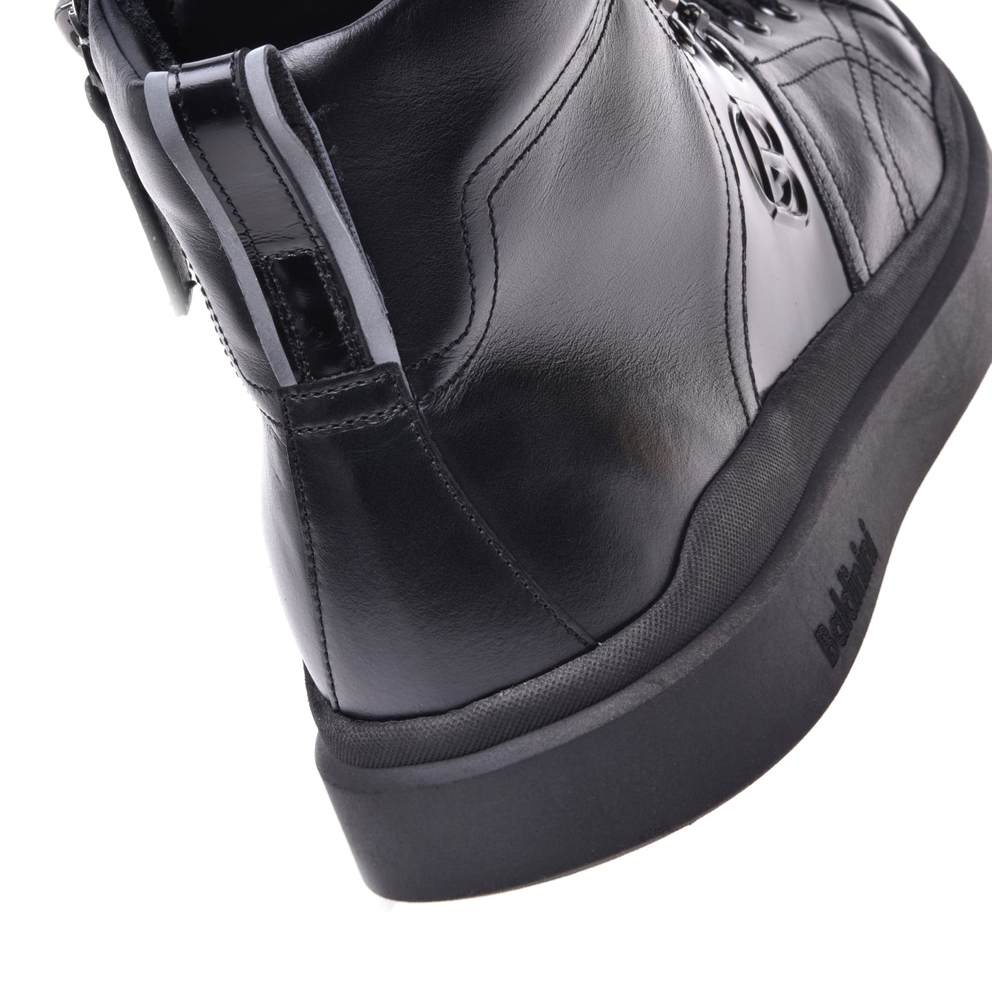 Sneakers montantes en cuir noir