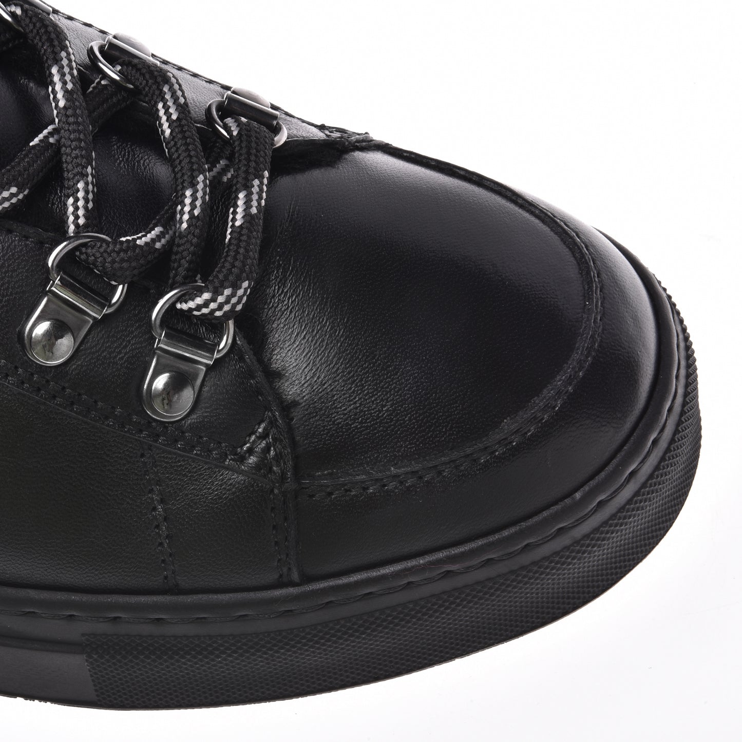 Sneakers montantes en cuir de veau noir