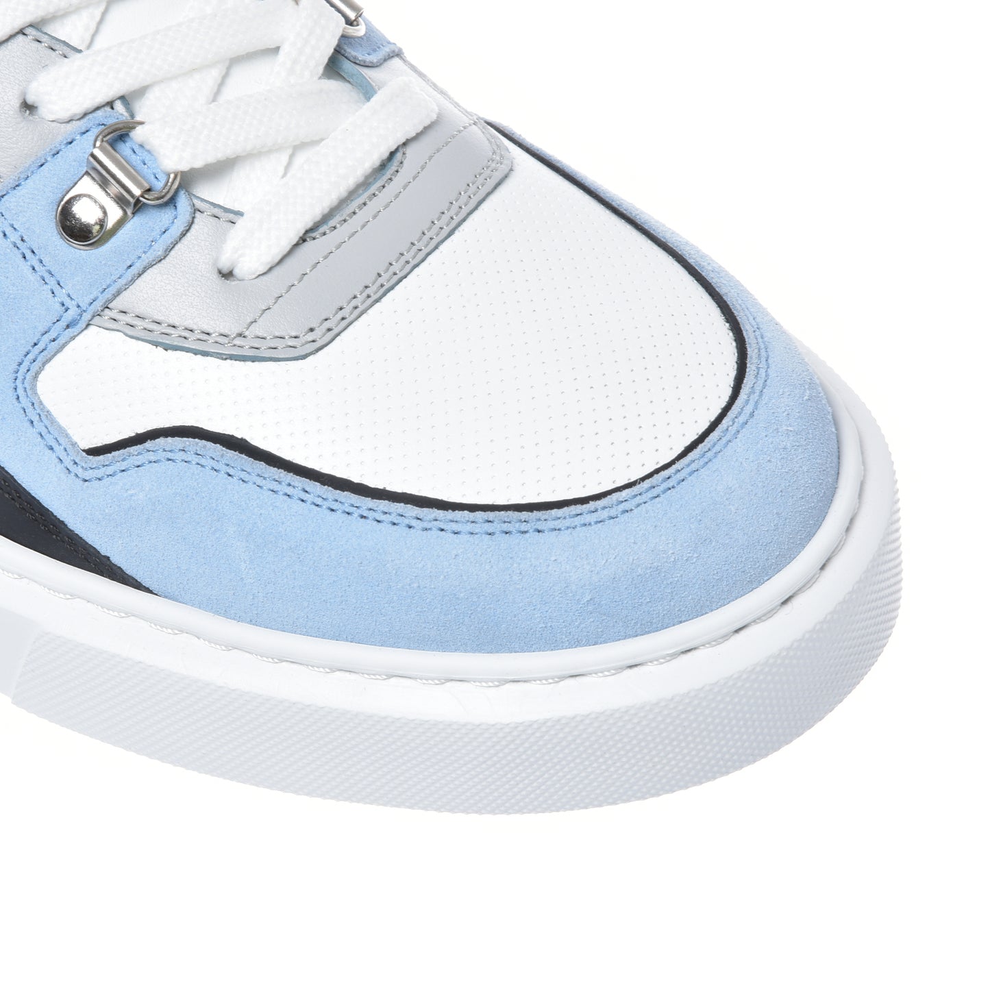 Basket basse en cuir bleu clair et gris
