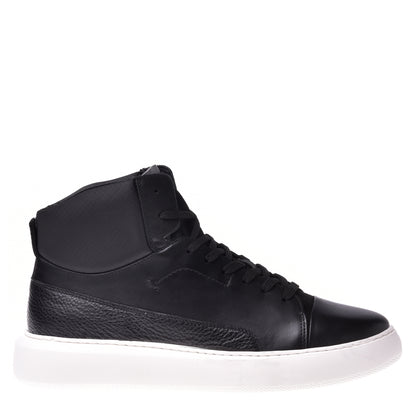 Sneakers montantes en cuir noir