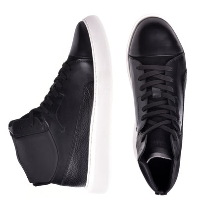 Sneakers montantes en cuir noir