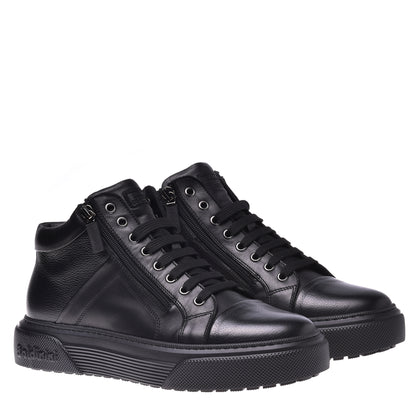 Sneakers mi-hautes en cuir foulonné noir