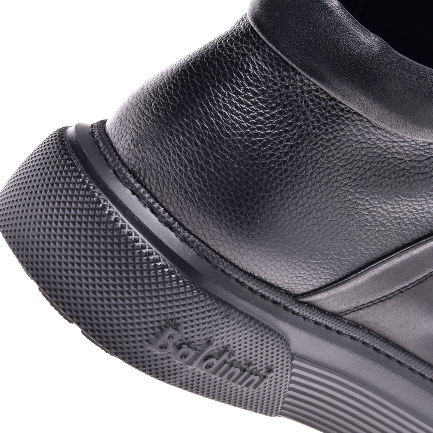 Sneakers mi-hautes en cuir foulonné noir