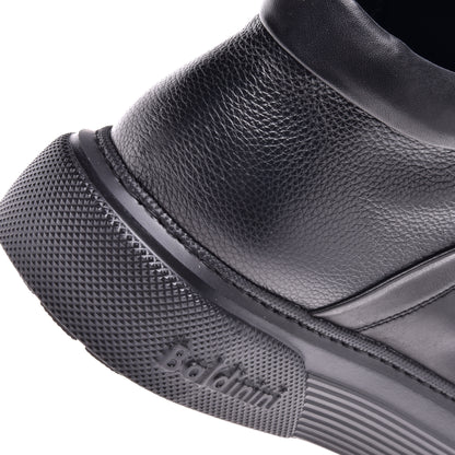 Sneakers mi-hautes en cuir foulonné noir