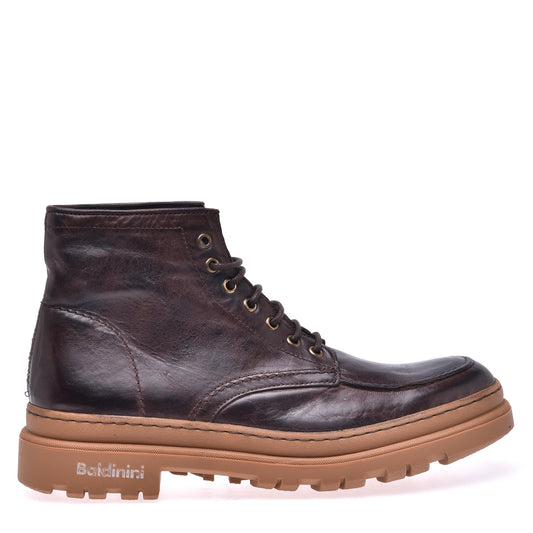Aged leather ankle boot in dark brown