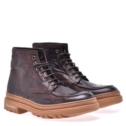 Aged leather ankle boot in dark brown