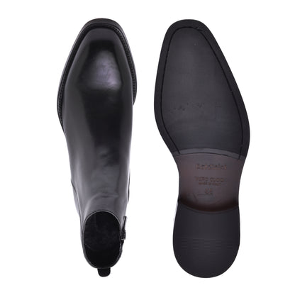 Ankle boots in black calfskin