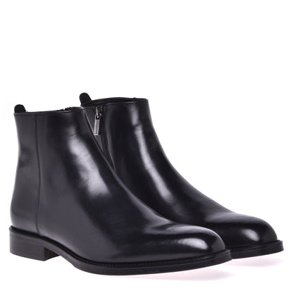 Ankle boots in black calfskin