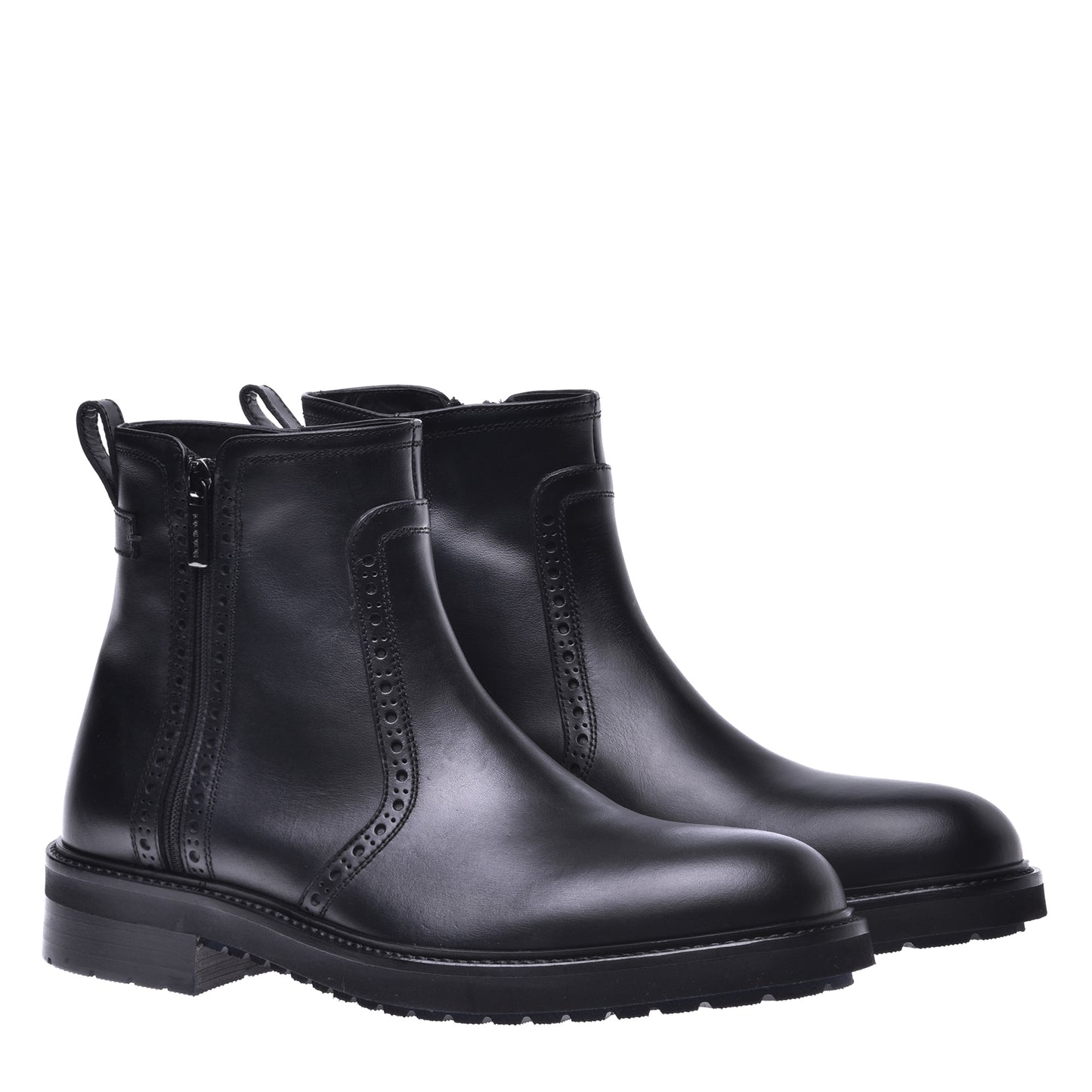 Ankle boots in black calfskin