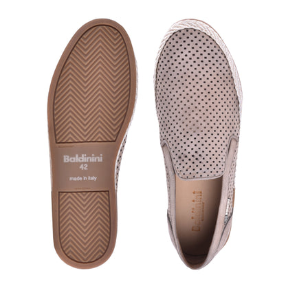 Baskets slip-on en nubuck perforé taupe