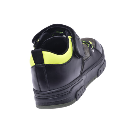 Baskets basses en cuir noir et croûte de cuir vert kaki
