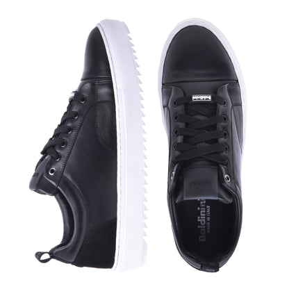 Basket basse en cuir noir