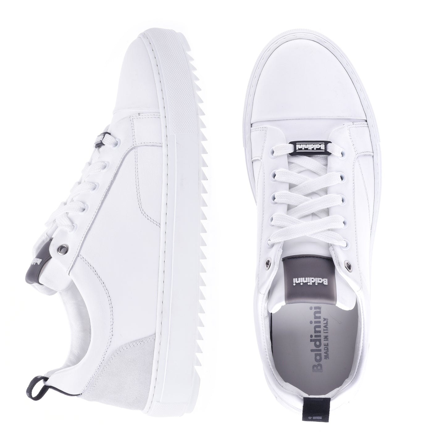 Basket basse en cuir de veau blanc