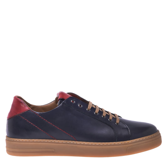Basket basse en cuir de veau brossé noir