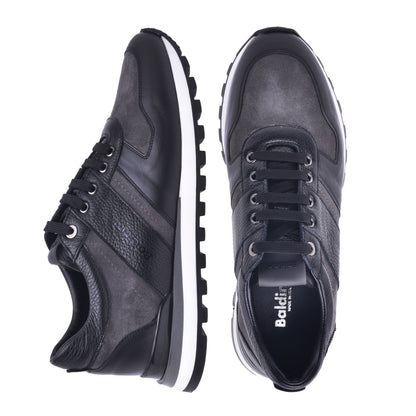 Basket basse en daim gris et cuir de veau noir