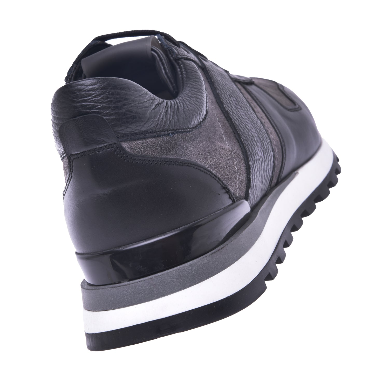 Basket basse en daim gris et cuir de veau noir