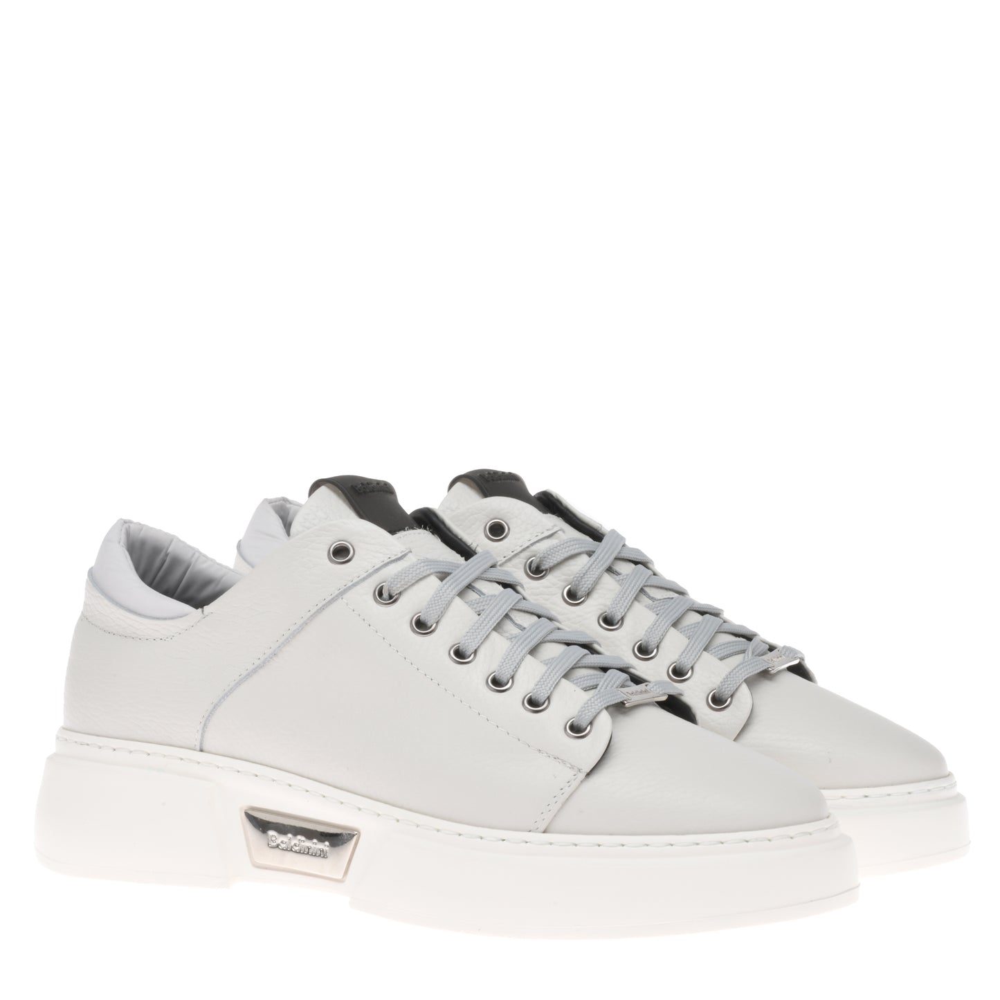 Basket basse en cuir foulonné crème