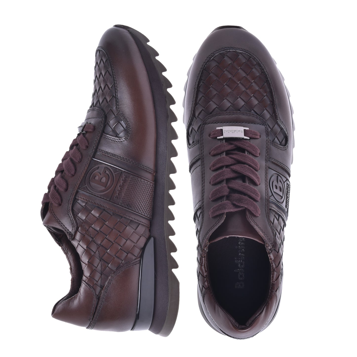 Baskets basses en cuir tressé brun foncé