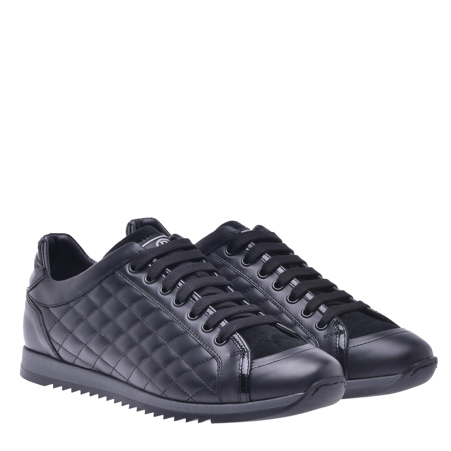Basket basse en cuir de veau matelassé noir