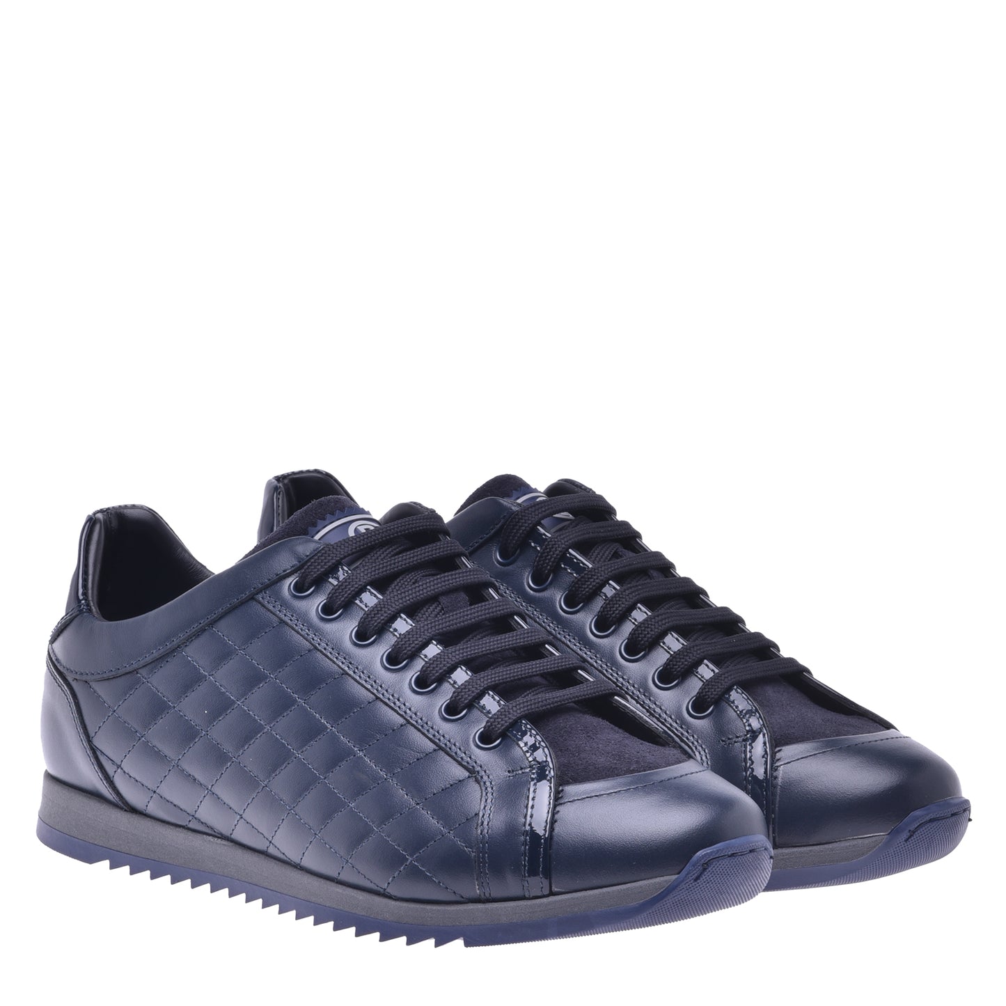 Basket basse en cuir de veau matelassé bleu