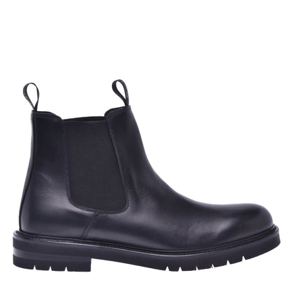 Ankle boots in black calfskin