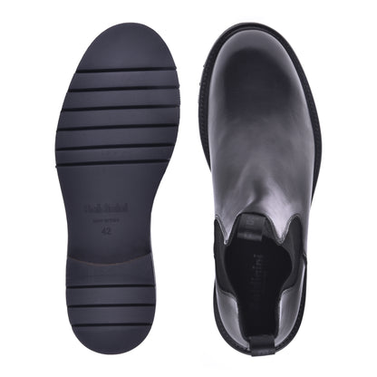 Ankle boots in black calfskin