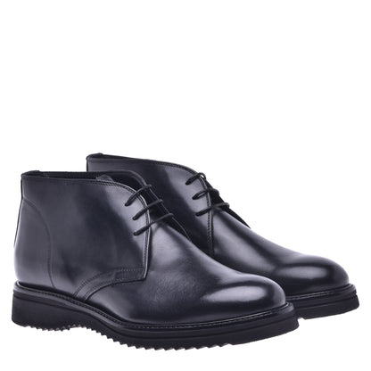 Ankle boots in black calfskin