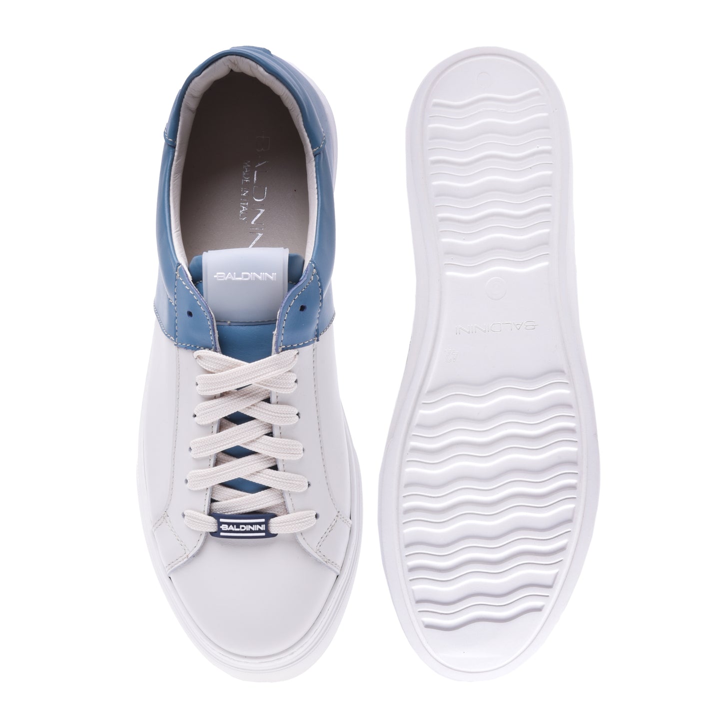 Sneakers en nappa blanc et bleu clair