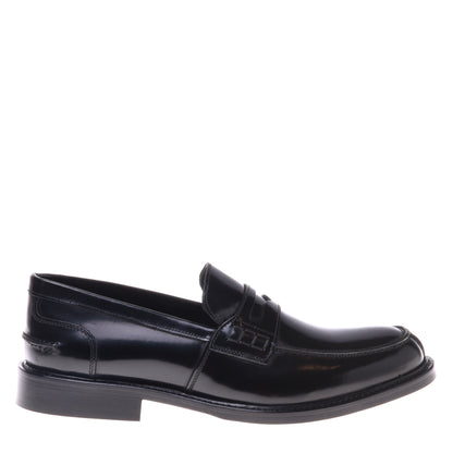 Mocassins noirs en cuir de veau brillant