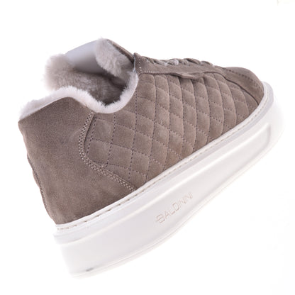 Sneakers en daim taupe