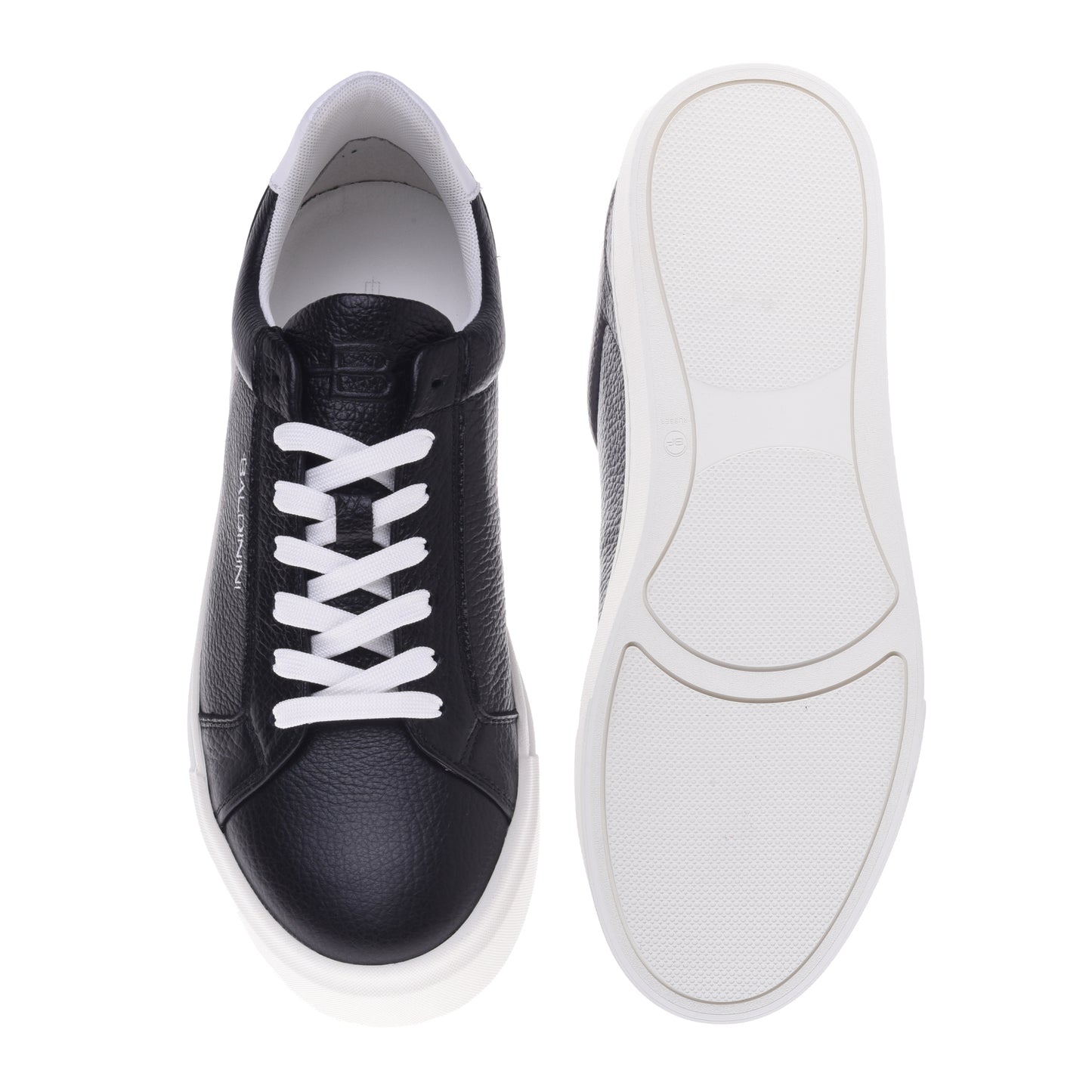 Sneakers noires en cuir foulonné