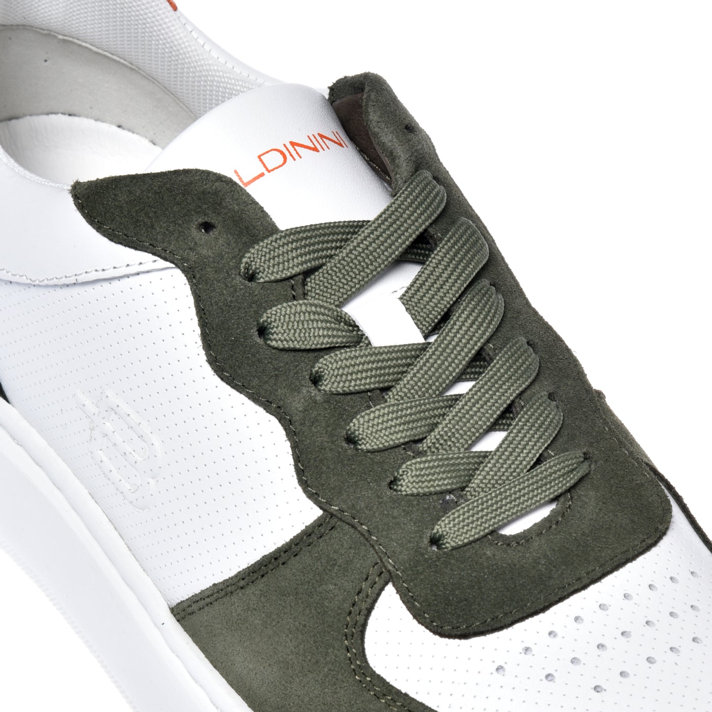 Sneakers en daim vert olive et blanc